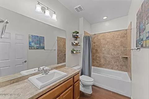 Bath - 11311 E Squash Blossom Loop, Tucson, AZ 85747 photo 1 of 5