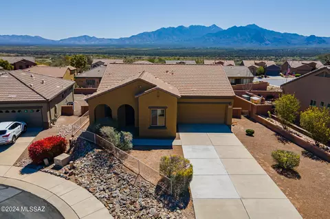5793 S Henderson Canyon Dr, Green Valley, AZ 85622
