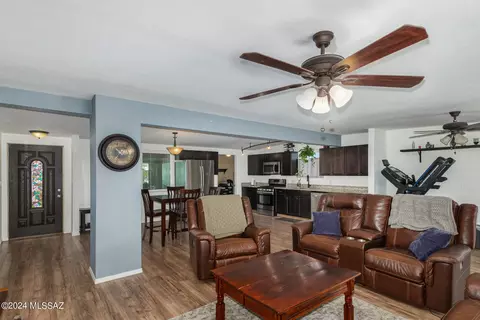 Living - 6702 E David Dr, Tucson, AZ 85730 photo 5 of 6