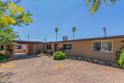 6702 E David Dr, Tucson, AZ 85730