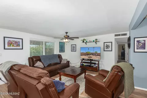 Living - 6702 E David Dr, Tucson, AZ 85730 photo 1 of 6