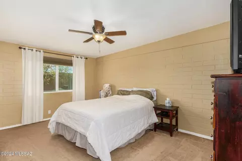 Bedroom - 6702 E David Dr, Tucson, AZ 85730 photo 1 of 6