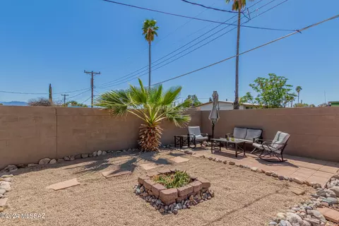 Exterior - 6702 E David Dr, Tucson, AZ 85730 photo 9 of 9