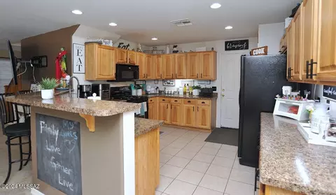 Kitchen - 4826 E Canary Grass Dr, Tucson, AZ 85756 photo 1 of 3