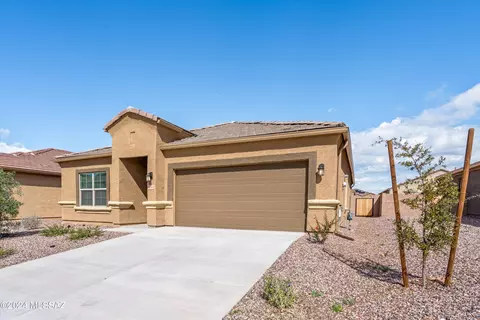 8762 W Baja Fairy Dr, Marana, AZ 85653