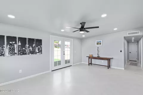 Living - 8610 E Ruby Dr, Tucson, AZ 85730 photo 3 of 3