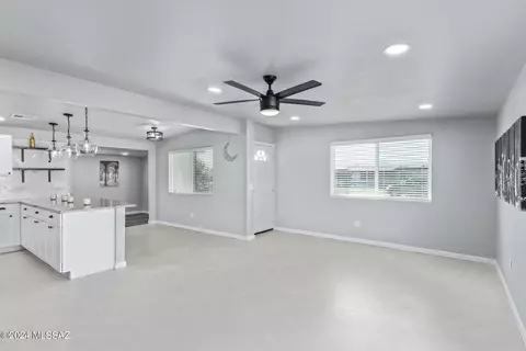 Living - 8610 E Ruby Dr, Tucson, AZ 85730 photo 2 of 3