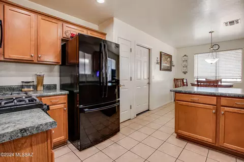 5263 S Newcastle Ct, Tucson, AZ 85746 photo 11