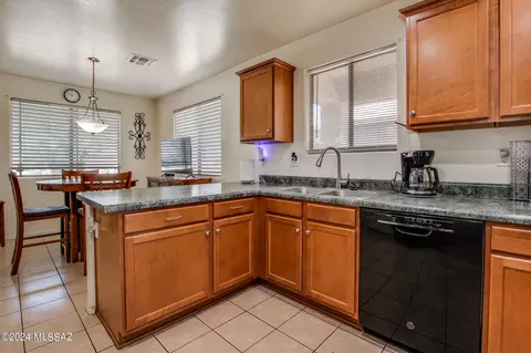 5263 S Newcastle Ct, Tucson, AZ 85746 photo 13