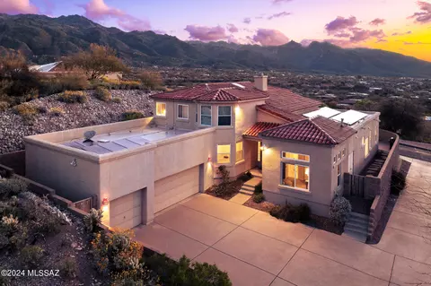 5747 N Placita Paisaje, Tucson, AZ 85750