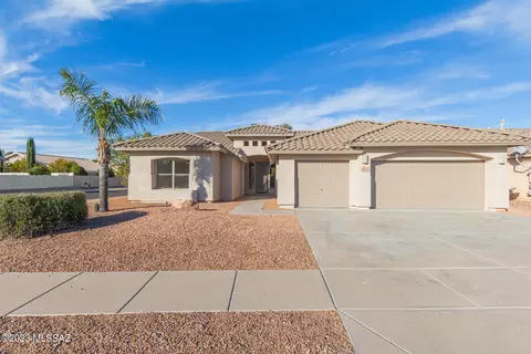 8911 N Veridian Dr, Tucson, AZ 85743