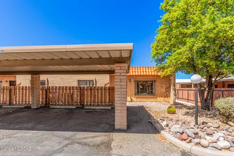 1224 S Calle Alsando, Tucson, AZ 85710