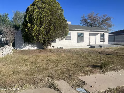 Exterior - 454 S Biddle Ave, Willcox, AZ 85643 photo 5 of 9