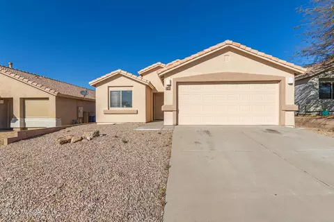 745 S Painted River Way, Vail, AZ 85641