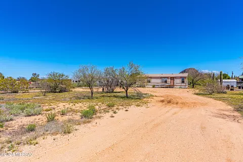 7840 N Sandario Rd, Tucson, AZ 85743