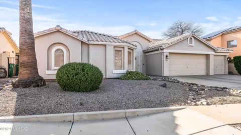 8381 N Mammoth Dr, Tucson, AZ 85743