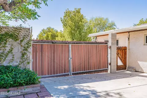Exterior - 7002 E 2nd St, Tucson, AZ 85710 photo 6 of 10