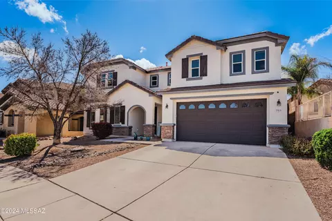 795 W Calle La Bolita, Sahuarita, AZ 85629