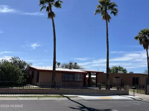 821 W Hawaii Dr, Tucson, AZ 85706