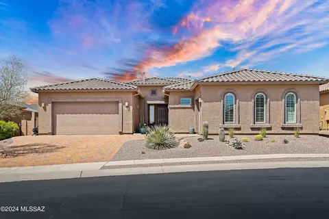 13038 N Eagles Summit Dr, Oro Valley, AZ 85755