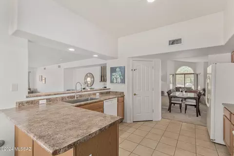 Kitchen - 979 S Grantham Dr, Vail, AZ 85641 photo 1 of 5