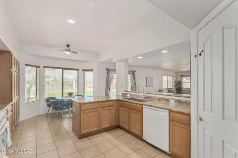 Kitchen - 979 S Grantham Dr, Vail, AZ 85641 photo 2 of 5