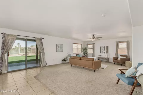 Living - 979 S Grantham Dr, Vail, AZ 85641 photo 3 of 7