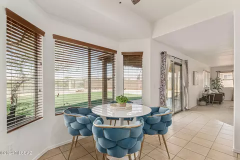 Dining - 979 S Grantham Dr, Vail, AZ 85641 photo 3 of 3