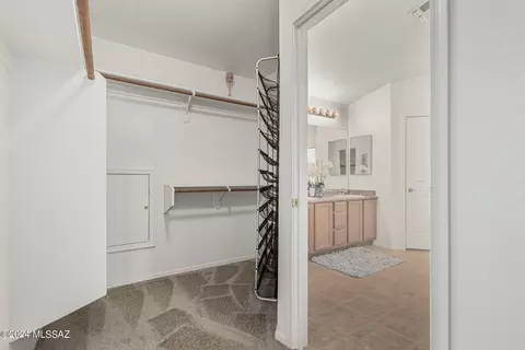 Bath - 979 S Grantham Dr, Vail, AZ 85641 photo 4 of 5