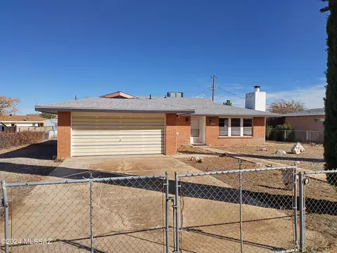 324 N Sage St, Pearce, AZ 85625