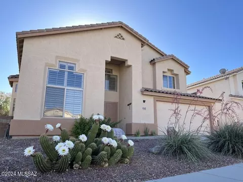697 S Smokey Mountains Rd, Tucson, AZ 85748