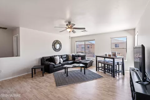 Living - 4046 E Agate Knoll Dr, Tucson, AZ 85756 photo 4 of 6