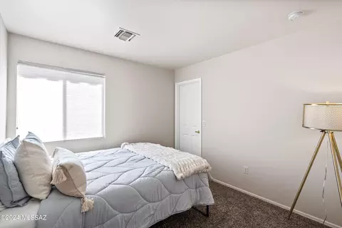Bedroom - 4046 E Agate Knoll Dr, Tucson, AZ 85756 photo 5 of 8