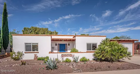 966 S La Huerta, Green Valley, AZ 85614