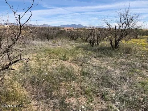 383 Via Aloe Vera #32, Rio Rico, AZ 85648