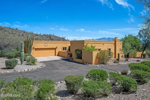 5100 W Trails End Rd, Tucson, AZ 85745