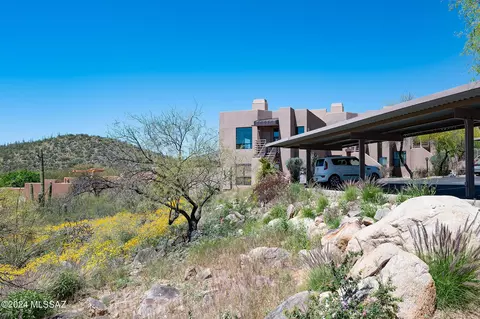 6655 N Canyon Crest Dr #7142, Tucson, AZ 85750