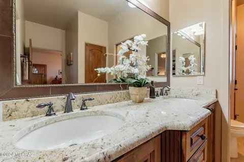 Bath - 14319 E Sands Ranch Rd, Vail, AZ 85641 photo 2 of 3