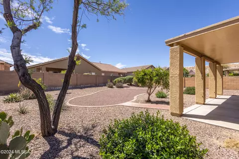 1311 W Calle Luis Maria, Sahuarita, AZ 85629