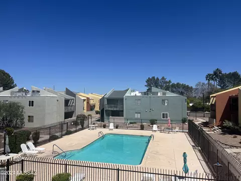 842 S Langley Ave #204, Tucson, AZ 85710