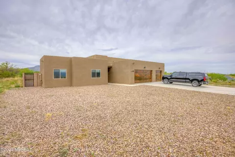 Exterior - 3420 E Shade Rock Pl, Vail, AZ 85641 photo 1 of 9