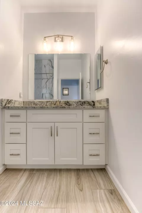 Bath - 3420 E Shade Rock Pl, Vail, AZ 85641 photo 3 of 4