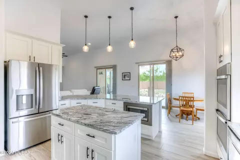 Kitchen - 3420 E Shade Rock Pl, Vail, AZ 85641 photo 5 of 5
