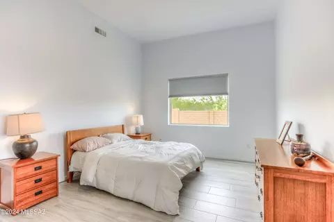 Bedroom - 3420 E Shade Rock Pl, Vail, AZ 85641 photo 2 of 5