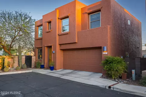 2912 N Cardell Cir, Tucson, AZ 85712