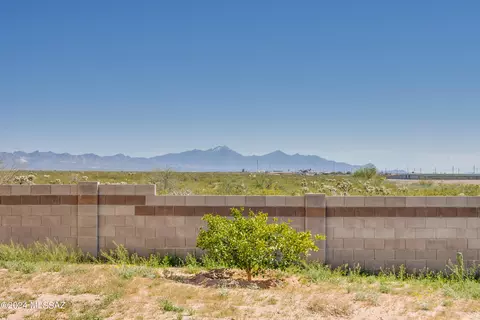 Exterior - 6502 E Brushback Loop, Tucson, AZ 85756 photo 11 of 16
