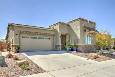 13215 N Stonecrop Ln, Tucson, AZ 85755