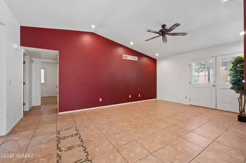 9991 E Watson Dr, Tucson, AZ 85730 photo 5