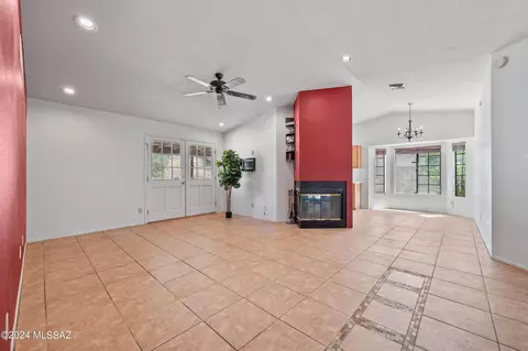 9991 E Watson Dr, Tucson, AZ 85730 photo 4