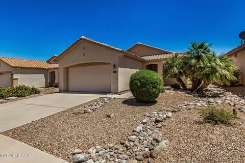 9446 N Whispering Shadows Way, Tucson, AZ 85743